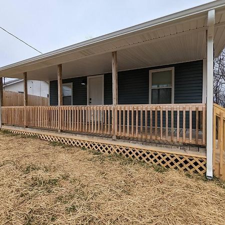 Summerlee Suite - Beautiful Remodeled Farmhouse Oak Hill Exteriör bild