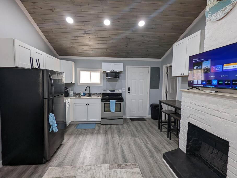 Summerlee Suite - Beautiful Remodeled Farmhouse Oak Hill Exteriör bild