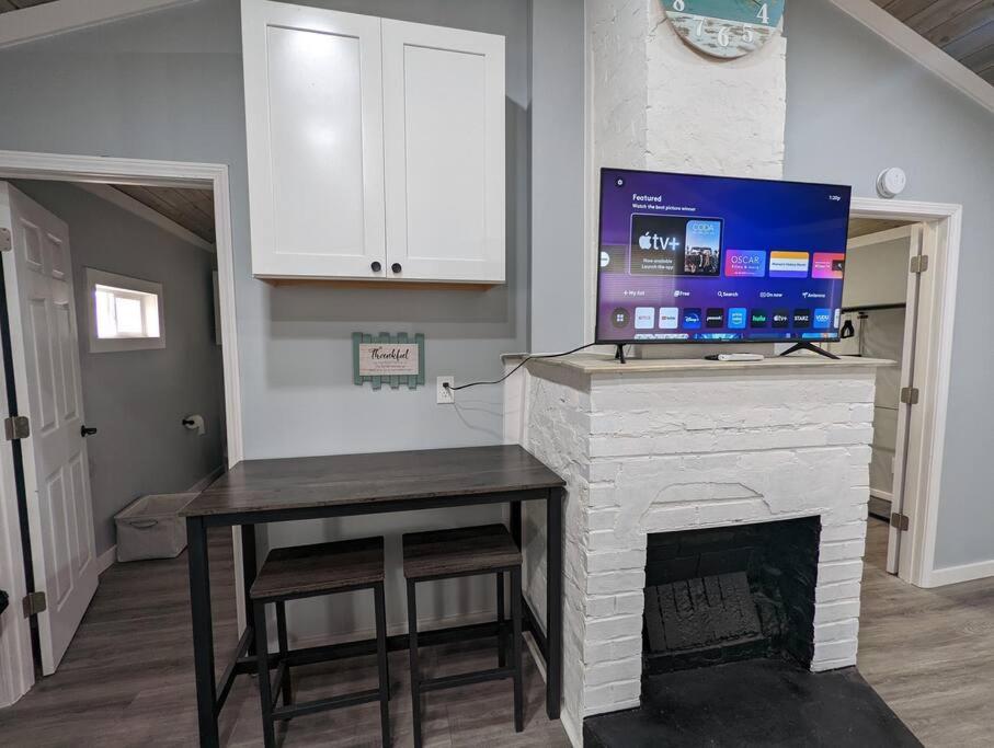 Summerlee Suite - Beautiful Remodeled Farmhouse Oak Hill Exteriör bild